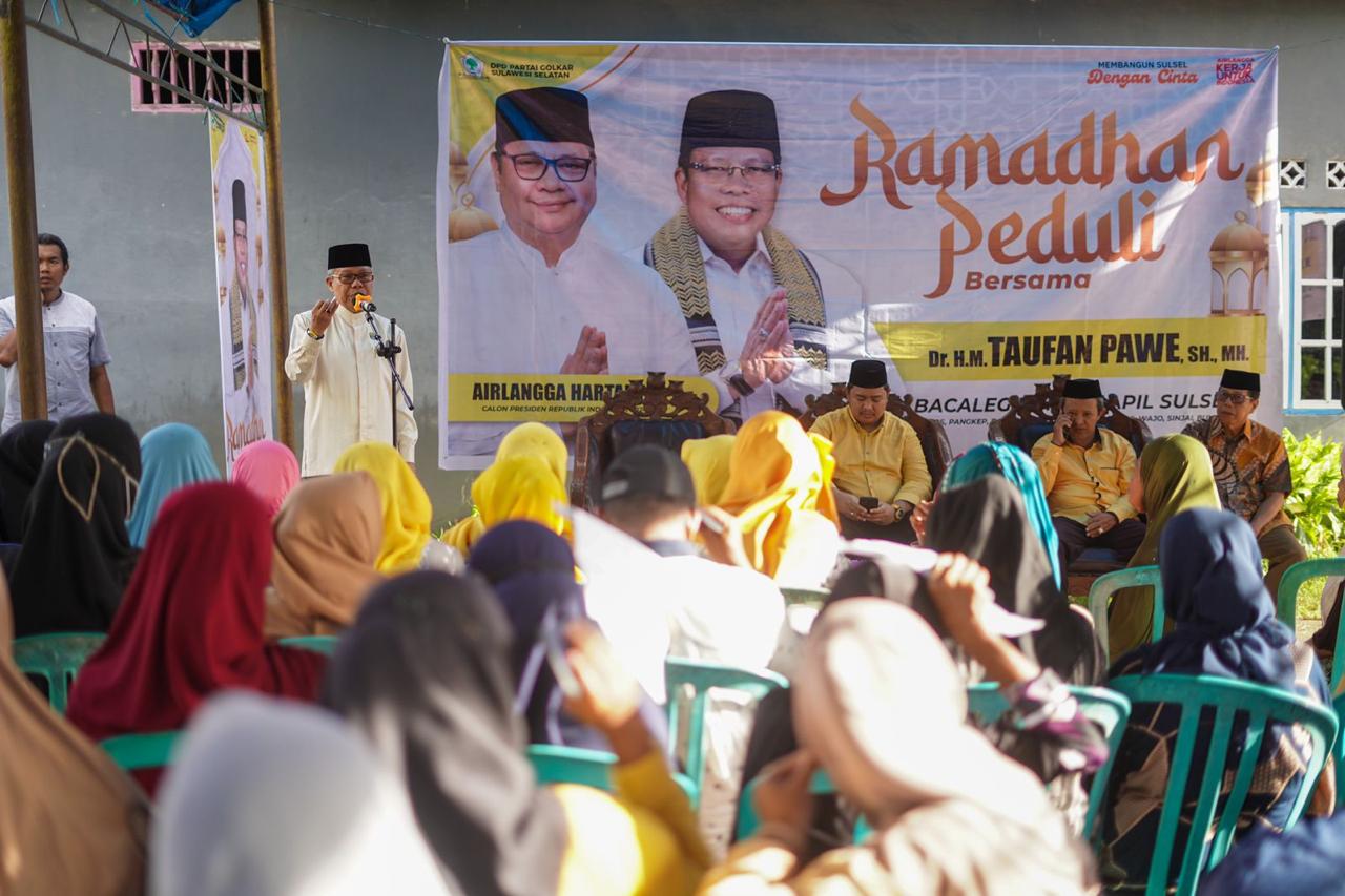 Safari Ramadan di Barru, Taufan Pawe Sosialisasikan Airlangga Hartarto Capres 2024
