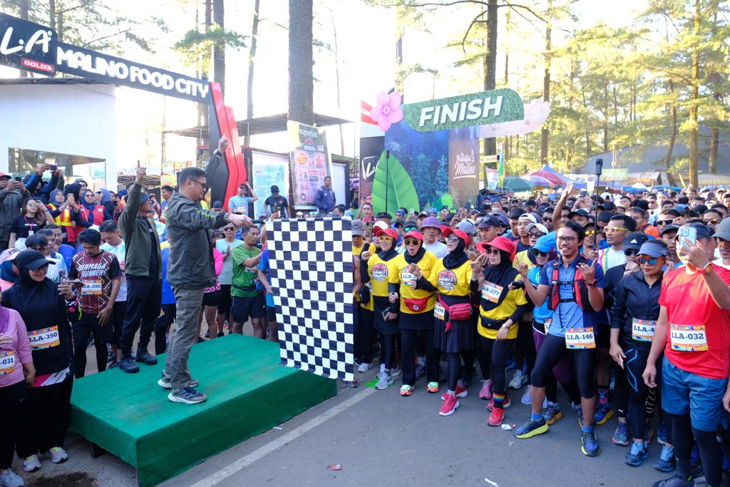 Adnan Lepas 500 Peserta Lari Lintas Alam di Malino