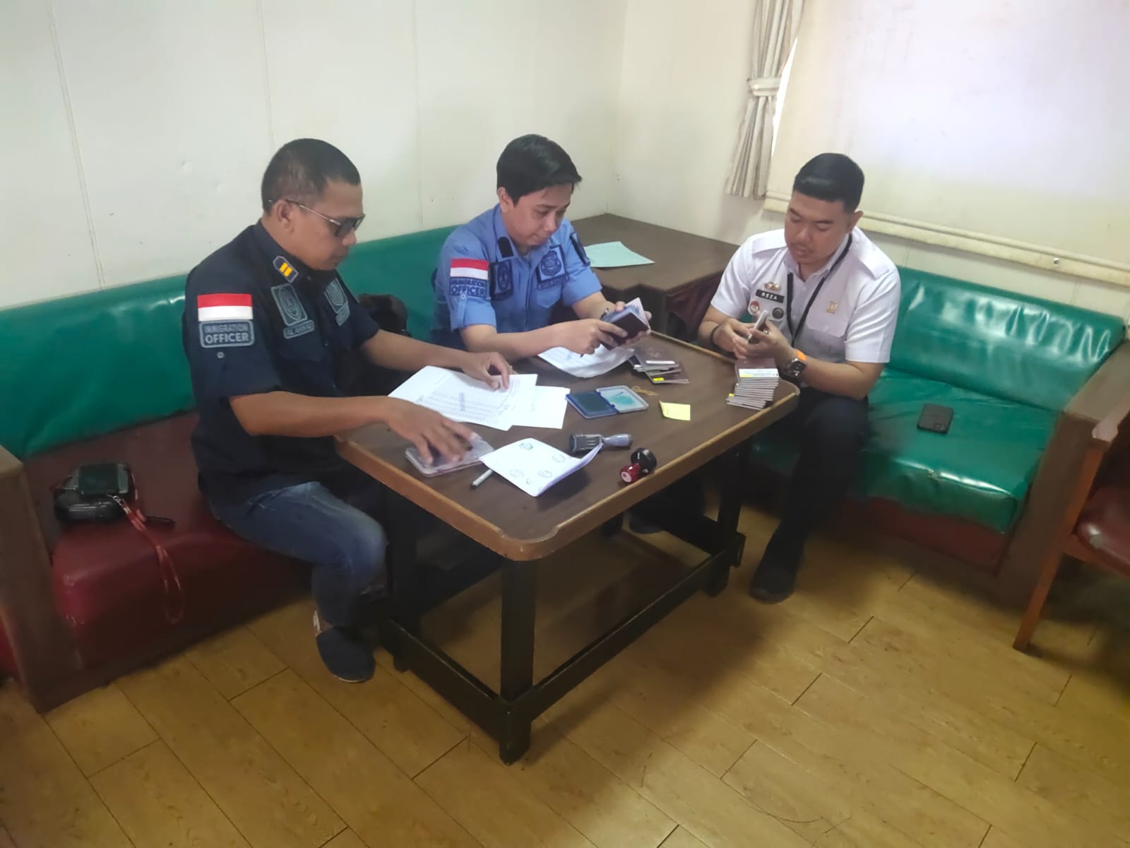 Kanim Parepare Pantau Kapal Berbendera Asing di BarruÂ 