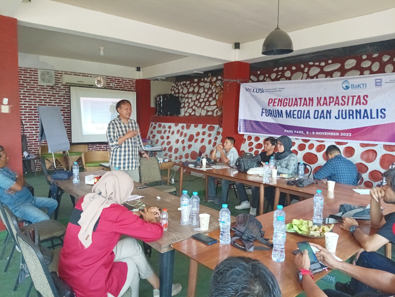 Jurnalis Parepare Dibekali Penguatan Kapasitas Terkait Isu Anak, Perempuan dan Difabel