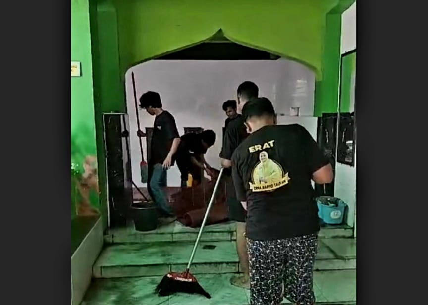 Erat Menginspirasi Aksi Sosial Komunitas Pacekke