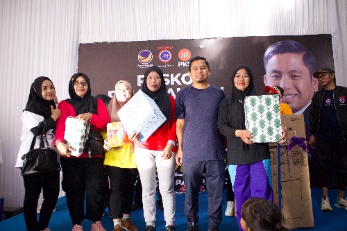 Bestie TSM Gelar Senam Sehat Zumba Meriah di Posko Pemenangan Tasming Hamid