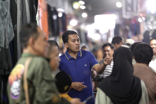 Komitmen Tingkatkan Kesejahteraan Pedagang, ANH Cek Langsung Aktivitas di Pasar Senggol