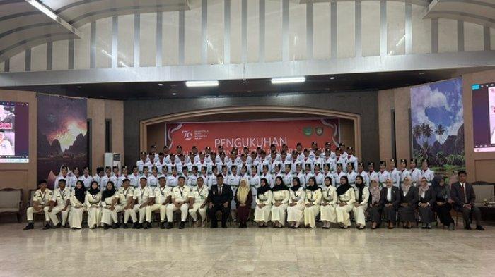 Bupati Maros Kukuhkan 72 Paskibraka