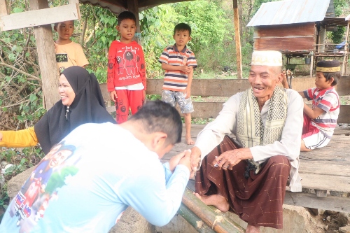 Blusukan di Wattang Bacukiki, TSM-MO Diminta Warga Wujudkan Pemerataan Pembangunan