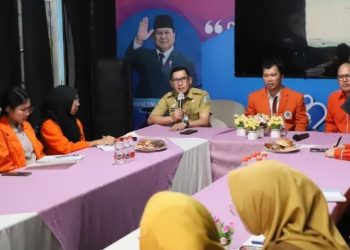 Mahasiswa Institut Teknologi Habibie memulai program magang di DPPKB Parepare untuk bantu atasi stunting