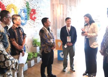 Wali Kota Parepare, Tasming Hamid, bersama Country Lead Google for Education Indonesia, Olivia Basrin, saat menghadiri Google for Education Leader Series di Jakarta, 29 April 2025.