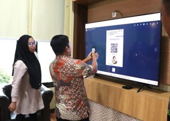 Wali Kota Parepare Tasming Hamid saat menerima laporan rencana peluncuran layanan aduan digital dari Diskominfo