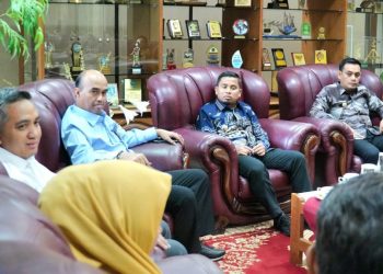 Wali Kota Parepare, Tasming Hamid, memberikan sambutan dalam acara Penguatan Inovasi Daerah di Makassar, 3 Juni 2025.