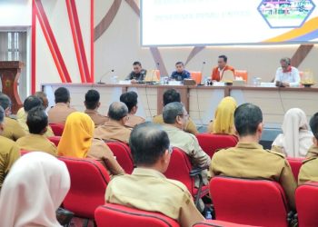 Wali Kota Parepare, H. Tasming Hamid, saat menghadiri rapat koordinasi bersama penerima Program PPMU Unhas di Makassar, 3 Juni 2025.