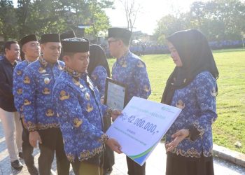 Wali Kota Parepare Tasming Hamid memimpin upacara Hari Kesadaran Nasional di Lapangan Bina Lipu