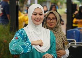 Ketua PKK Parepare Senam Bersama Lansia di Anjungan Cempae