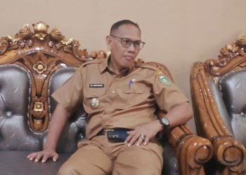 Orangtua calon siswa SD di Parepare keluhkan sistem SPMB yang dinilai tidak objektif dan tidak transparan. Dinas Pendidikan akui sistem zonasi belum optimal.