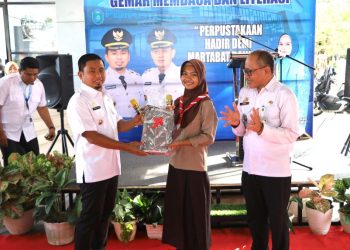 Wali Kota Parepare Tasming Hamid membuka sosialisasi budaya baca untuk pelajar di Gedung Panrita