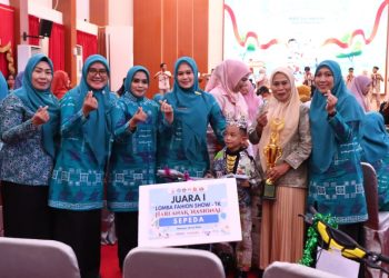 Ketua PKK Parepare dr. Arfiah Tasming hadiri Hari Anak Nasional 2025 di Makassar