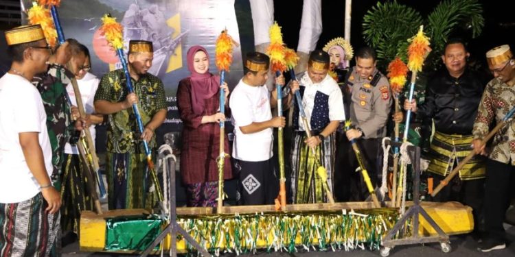 Festival Mappadendang Parepare 2025 bersama Wali Kota Tasming Hamid