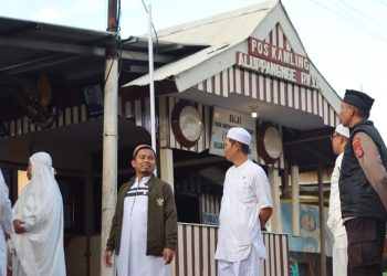 Interaksi - Wali Kota Parepare Tasming Hamid turun langsung meninjau poskamling