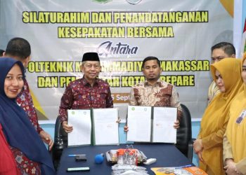 interaksi - Wali Kota Parepare Tasming Hamid menandatangani MoU dengan Politeknik Muhammadiyah Makassar