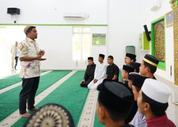 Wali Kota Tasming Hamid meninjau Program Religi 2025 di Masjid Nurul Mukhlisin Parepare