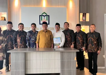 Prof Hannani mendaftar calon Rektor IAIN Parepare