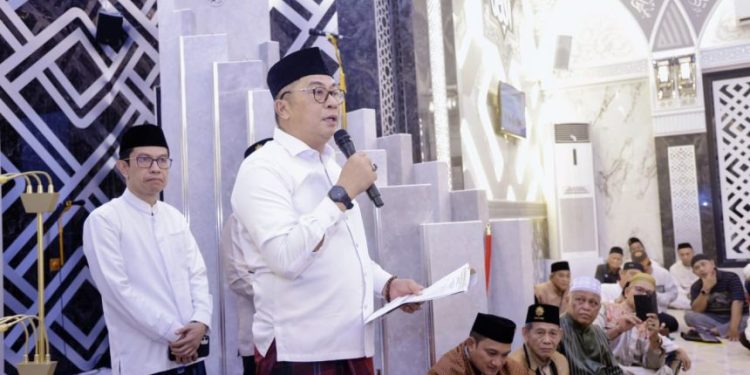 Wabup Barru mengukuhkan Pengurus Masjid Baiturrahman Zam-Zam Centre