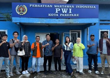 Pengurus HIPMI Parepare silaturahmi di Kantor PWI Parepare jelang Ramadan Fair 2026