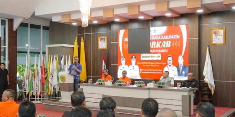 Wakil Bupati Barru membuka Musorkab KONI Kabupaten Barru