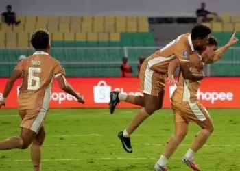 Pertandingan Dewa United vs PSM Makassar di Stadion BJ Habibie Parepare