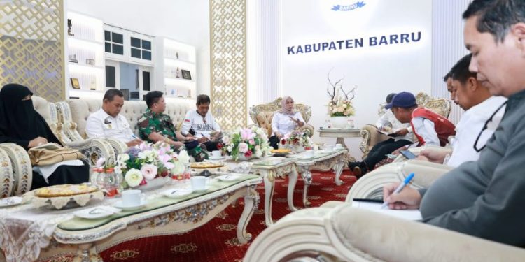Bupati Barru coffee morning bahas Call Center 112 bersama OPD