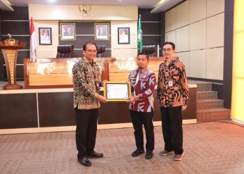 Wali Kota Parepare membuka Rakor Perlindungan Bahasa Daerah di Auditorium BJ Habibie