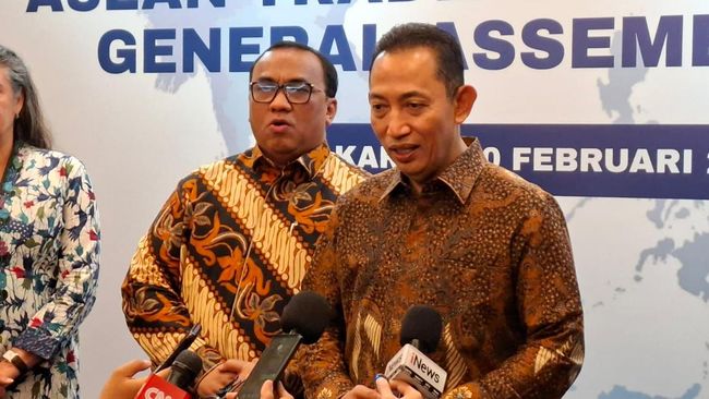 Kapolri Jenderal Listyo Sigit Prabowo menghadiri ASEAN Trade Union Council di Jakarta
