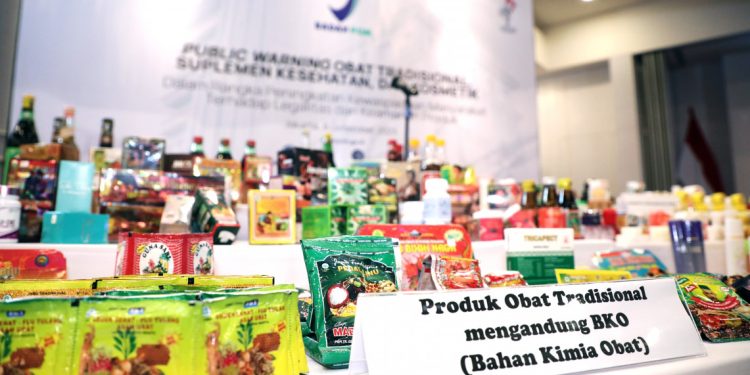 Pengawasan obat herbal ilegal oleh BPOM dan pemerintah daerah
