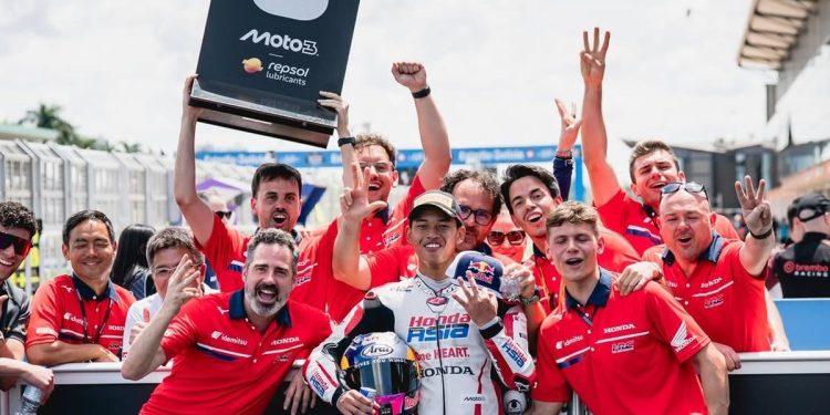 Veda Ega Pratama podium Moto3 Brasil 2026