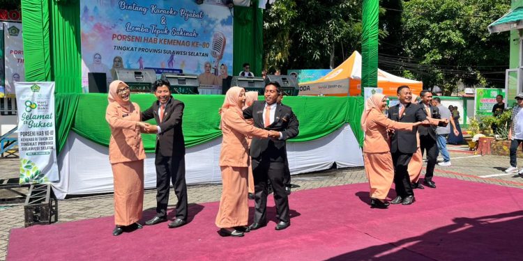 Tim Kemenag Parepare meraih Juara Harapan 2 lomba Tepuk Sakinah HAB ke 80 Kemenag Sulsel