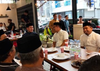 Wali Kota Parepare Tasming Hamid buka puasa bersama jurnalis di Karajae Cafe Parepare