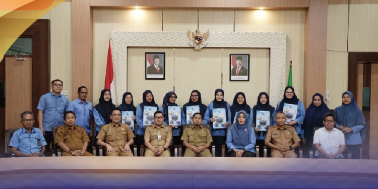 Wali Kota Parepare Serahkan SK Pegawai Tetap PAM Tirta Karajae, Perkuat Pelayanan Air Bersih
