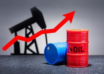 Grafik kenaikan harga minyak dunia akibat konflik Timur Tengah