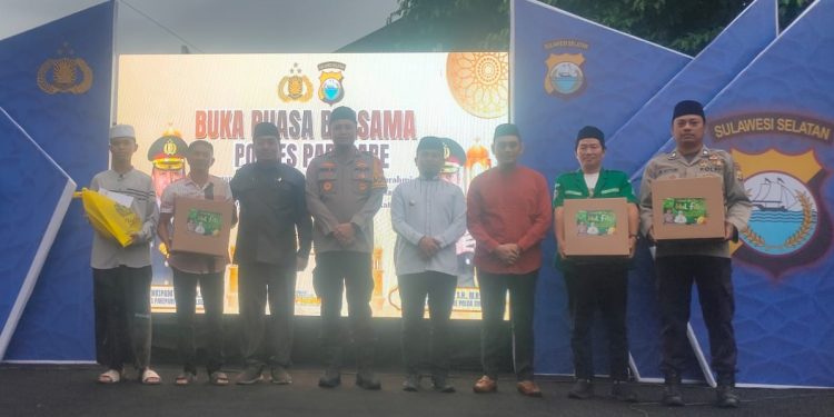 Buka puasa bersama Polres Parepare dengan Forkopimda dan media