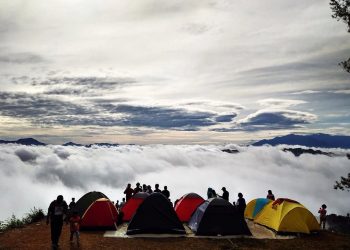 Pemandangan Negeri di Atas Awan Tana Toraja