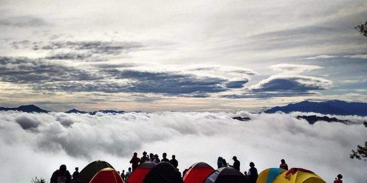 Pemandangan Negeri di Atas Awan Tana Toraja
