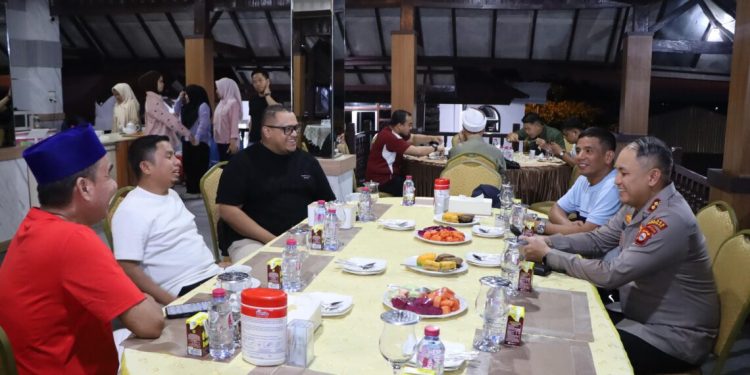 Tasming Hamid menerima kunjungan DPR RI di Rujab Parepare