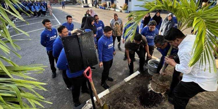 Apel HUT ke-46 PAM Tirta Karajae di Parepare