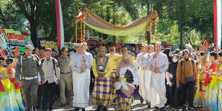 Bupati Barru Andi Ina saat HUT ke-66 Barru di DPRD