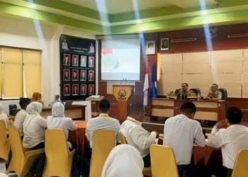 Sekda Parepare Amarun Agung Hamka saat memberikan materi Latsar CPNS di BPSDM Sulsel