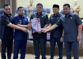 Wali Kota Parepare saat rapat paripurna bahas efisiensi anggaran