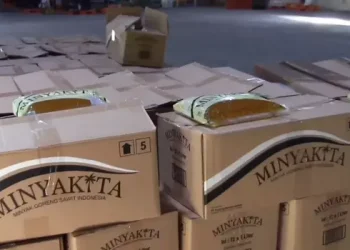 Stok Minyakita di gudang Bulog Parepare