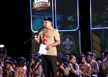 Tasming Hamid saat membuka Perkemahan Bangkit Penggalang Tahun 2026 di Parepare