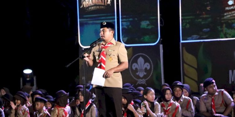 Tasming Hamid saat membuka Perkemahan Bangkit Penggalang Tahun 2026 di Parepare