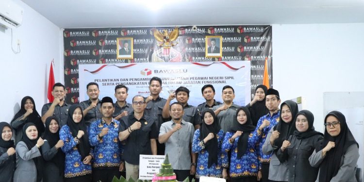 Pelantikan pegawai fungsional Sekretariat Bawaslu Parepare tahun 2026
