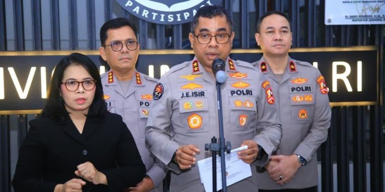 Anggota Polri bertugas tanpa menggunakan live streaming di media sosial